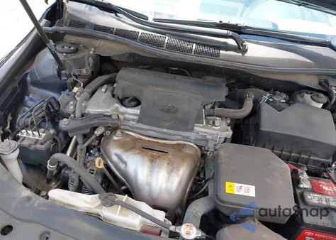 2017 Toyota Camry Le z USA, uszkodzony, nr VIN 4T1BF1FK0HU714636